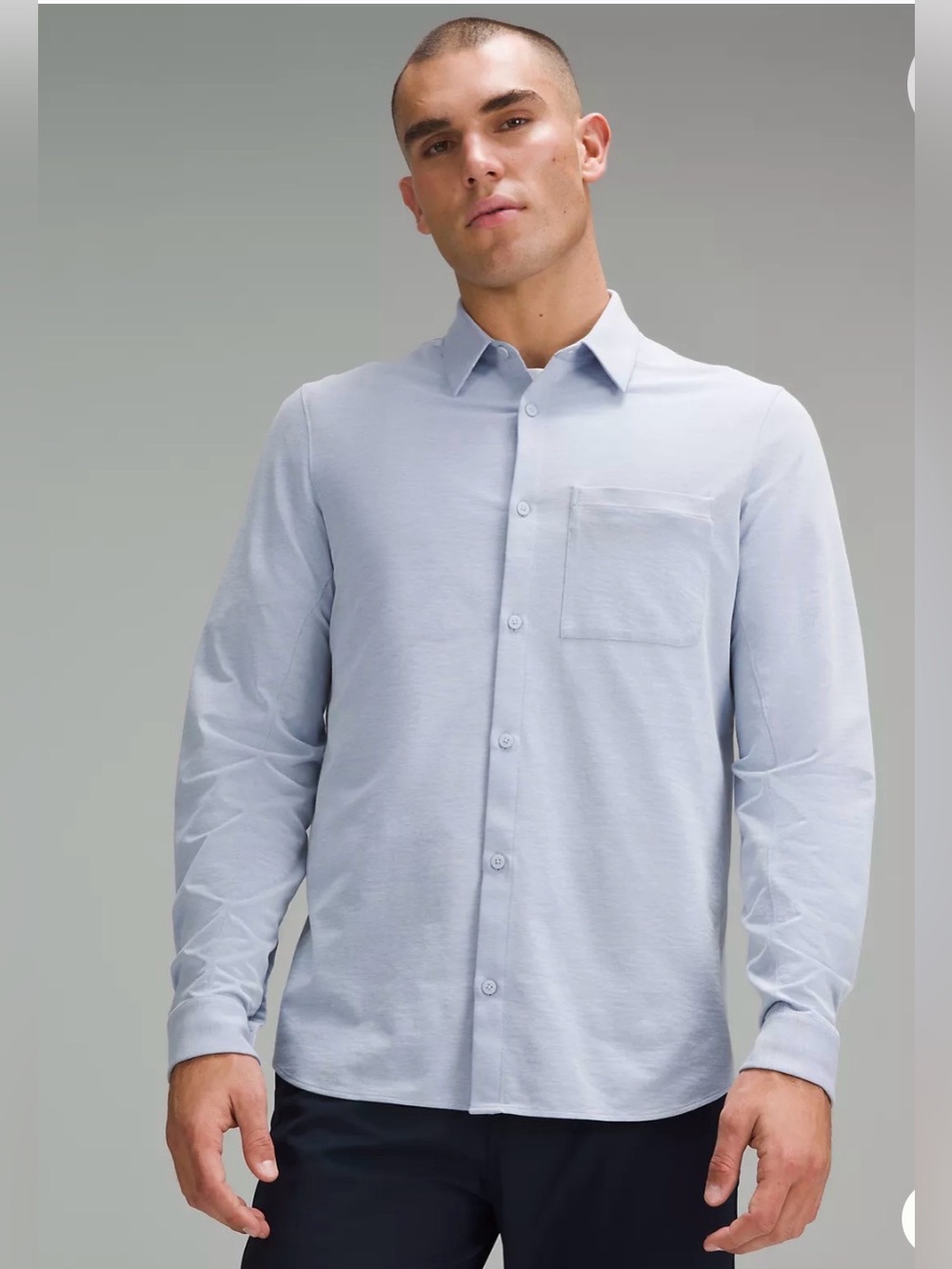 Men’s Commission Long-Sleeve Shirt
Pocket Blue Sz M